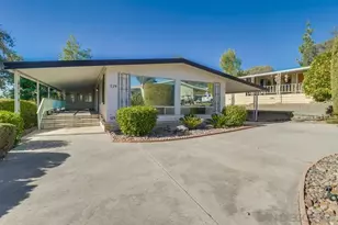 18218 Paradise Mountain Rd, Valley Center, CA 92082 - Photo 4