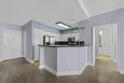  12372 Carmel Country Rd #202, San Diego, CA 92130 - Photo 2