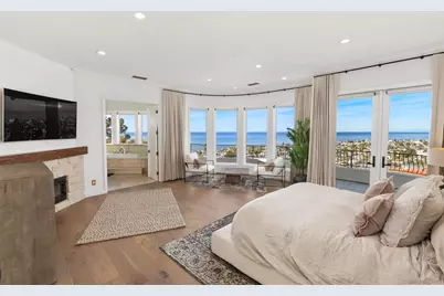  704 Muirlands Vista Way, La Jolla, CA 92037 - Photo 20