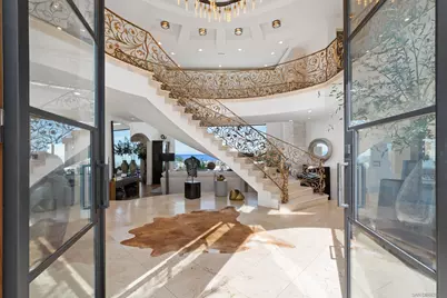  704 Muirlands Vista Way, La Jolla, CA 92037 - Photo 4