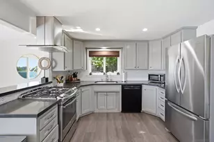 455 Glencrest Dr, Solana Beach, CA 92075 - Photo 20