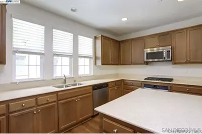  75 Middleton Pl, Hayward, CA 94544 - Photo 20