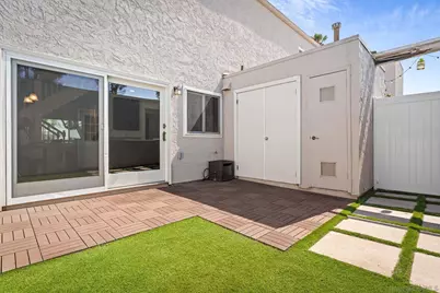  9404 Carlton Oaks Dr #D, Santee, CA 92071 - Photo 16