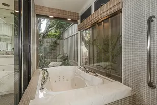 1920 Spindrift Dr, La Jolla, CA 92037 - Photo 22