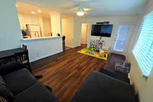 7597 Charmant Dr, San Diego, CA 92122 - Photo 8