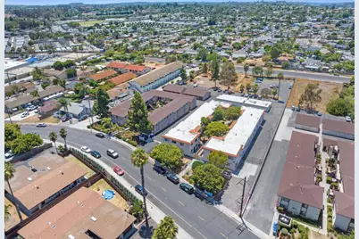  628 W California Ave, Vista, CA 92083 - Photo 8