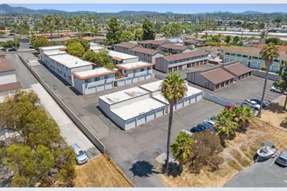  628 W California Ave, Vista, CA 92083 - Photo 10