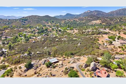  02 Chablis Rd #02, Ramona, CA 92065 - Photo 8