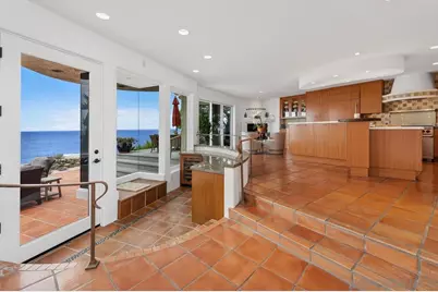  5716 Dolphin Pl, La Jolla, CA 92037 - Photo 16