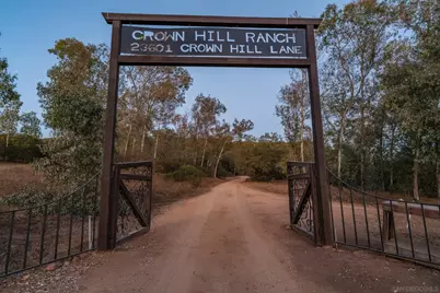  23898 Crown Hill Ln, Escondido, CA 92027 - Photo 1