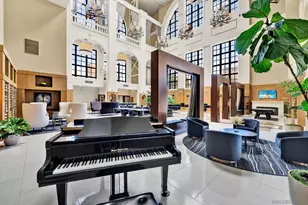 700 W E St, San Diego, CA 92101 - Photo 36