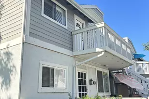 115 Huntington, Irvine, CA 92620 - Photo 2