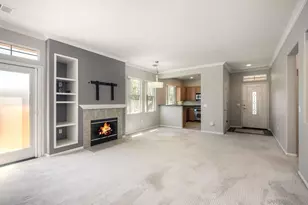 10804 Serafina Ln, San Diego, CA 92128 - Photo 6