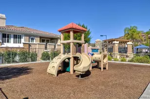 10804 Serafina Ln, San Diego, CA 92128 - Photo 38