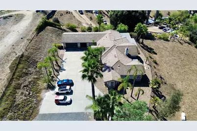  2749 Los Alisos Dr, Fallbrook, CA 92028 - Photo 4
