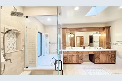  16722 Via Lago Azul, Rancho Santa Fe, CA 92067 - Photo 14