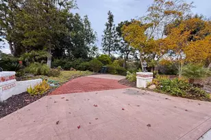 16722 Via Lago Azul, Rancho Santa Fe, CA 92067 - Photo 28