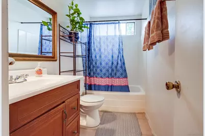  1034 Bartlett Dr, Vista, CA 92084 - Photo 12