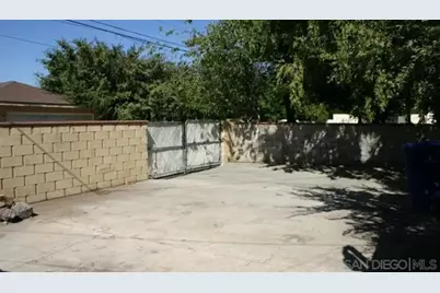  7535 Magnolia Ave, Riverside, CA 92504 - Photo 12