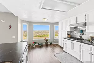 363 Surrey Dr, Bonita, CA 91902 - Photo 16