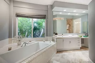 1650 Bella Laguna Ct, Encinitas, CA 92024 - Photo 20