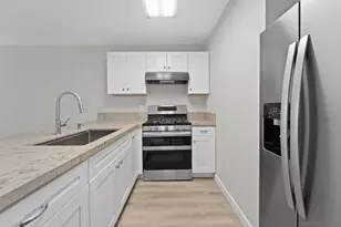 239 50th St, San Diego, CA 92102 - Photo 2