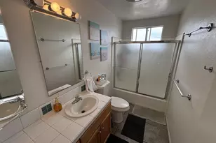 2028 Thomas Ave, San Diego, CA 92109 - Photo 40