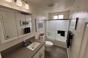 2028 Thomas Ave, San Diego, CA 92109 - Photo 52