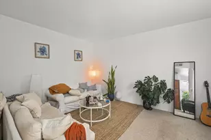 976 Sapphire St, Pacific Beach, CA 92109 - Photo 6