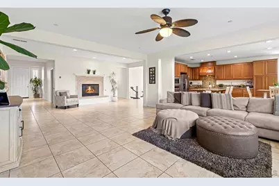  705 Sungold Way, Escondido, CA 92027 - Photo 6