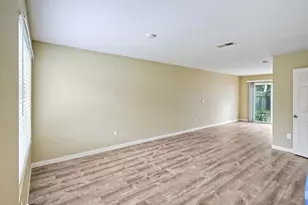 3436 Thunder Dr, Oceanside, CA 92056 - Photo 4