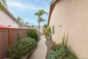 31867 Crecy Dr, Winchester, CA 92596 - Photo 24