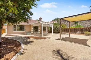 3083 Sprucewood Ln, Escondido, CA 92027 - Photo 4