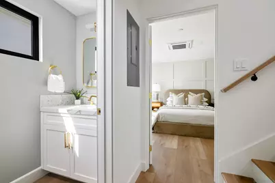  718 Nantasket Ct, San Diego, CA 92109 - Photo 16