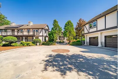  2114 Vista Valle Verde Dr, Fallbrook, CA 92028 - Photo 1