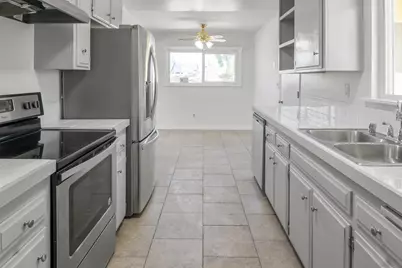  1121 11th St, Ramona, CA 92065 - Photo 2