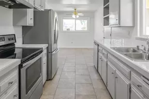 1121 11th St, Ramona, CA 92065 - Photo 2