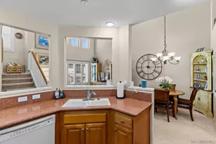 10482 Hollingsworth Way, San Diego, CA 92127 - Photo 8