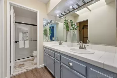  2119 Royal Lytham Gln, Escondido, CA 92026 - Photo 12