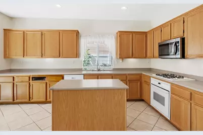  29213 Broken Arrow, Murrieta, CA 92563 - Photo 14