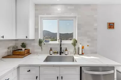  250 Editha Drive, El Cajon, CA 92019 - Photo 20