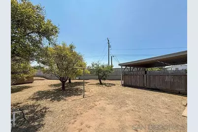  323 Hill Dr, Vista, CA 92083 - Photo 28
