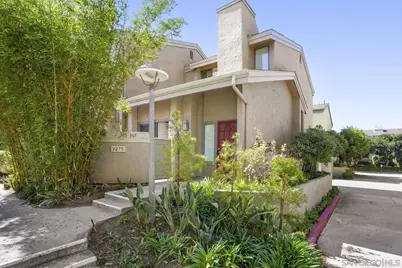  3275 Caminito Eastbluff #203, La Jolla, CA 92037 - Photo 2