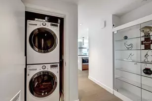 888 W E St, San Diego, CA 92101 - Photo 40