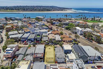  818-820 San Luis Rey Place, San Diego, CA 92109 - Photo 2