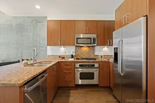 800 The Mark, San Diego, CA 92101 - Photo 2