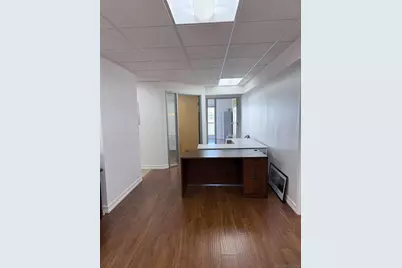  1940 Garnet Ave, San Diego, CA 92109 - Photo 10