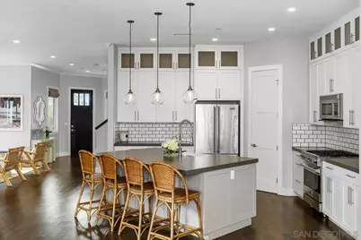  6411 Dowling Dr, La Jolla, CA 92037 - Photo 10