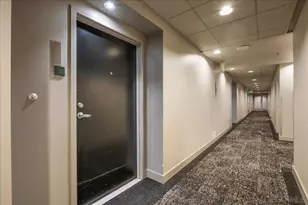 425 W Beech St, San Diego, CA 92101 - Photo 20