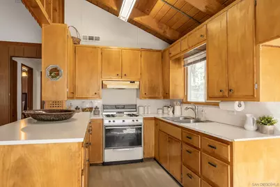  936 Wendy Ave, Big Bear City, CA 92314 - Photo 14